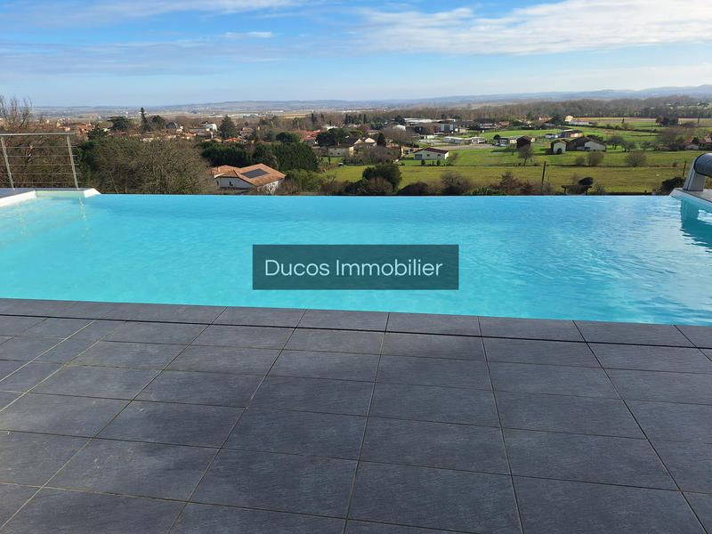 Maison - 183 m² - 6 pièces