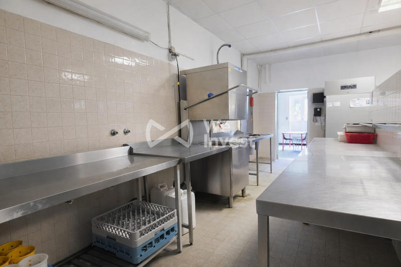 Immeuble - 1 200 m²