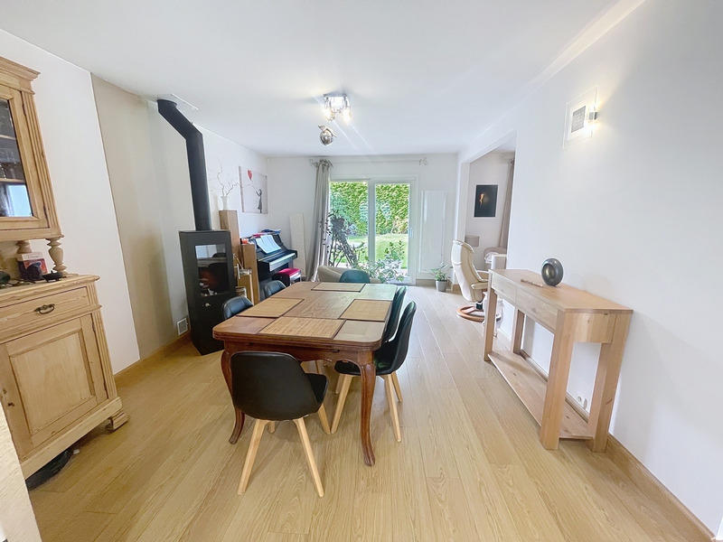Maison - 130 m² - 7 pièces