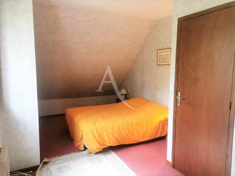 Maison - 111 m² - 6 pièces