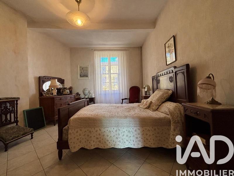 Maison de village - 288 m² - 8 pièces