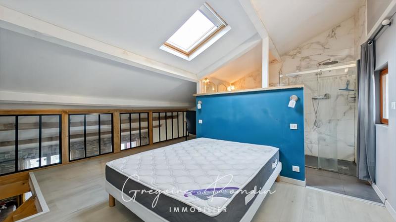 Appartement - 77 m² - 2 pièces