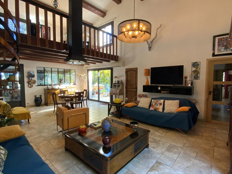 Maison - 175 m² - 6 pièces