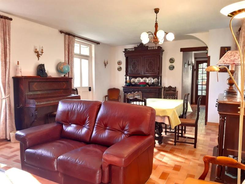 Maison en pierre - 104 m² - 5 pièces