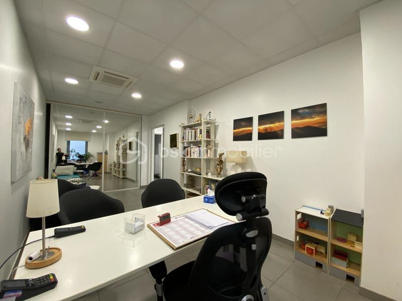 Immeuble - 160 m² - 7 pièces