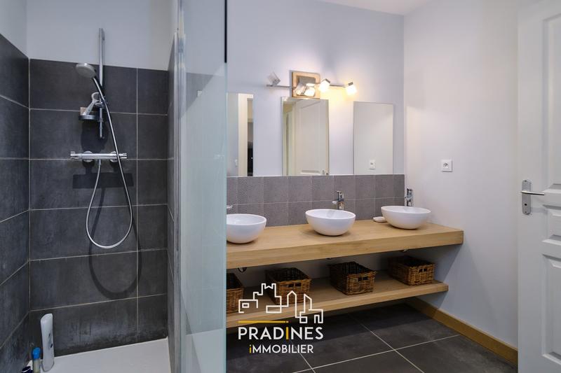 Appartement - 145 m² - 6 pièces