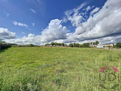 Terrain constructible - 4 224 m²