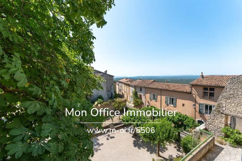 Demeure - 250 m² - 8 pièces