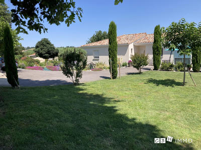 Maison - 165 m² - 5 pièces