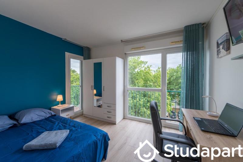 Chambre - 11 m² - 1 pièce