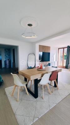 Maison - 123 m² - 5 pièces