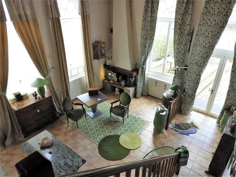 Propriété - 238 m² - 7 pièces