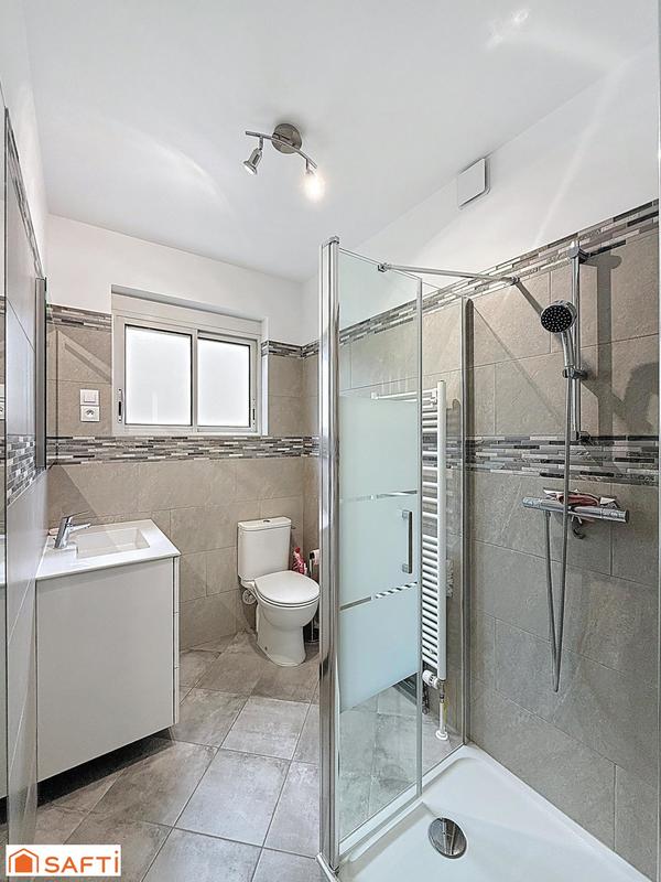 Maison - 90 m² - 6 pièces