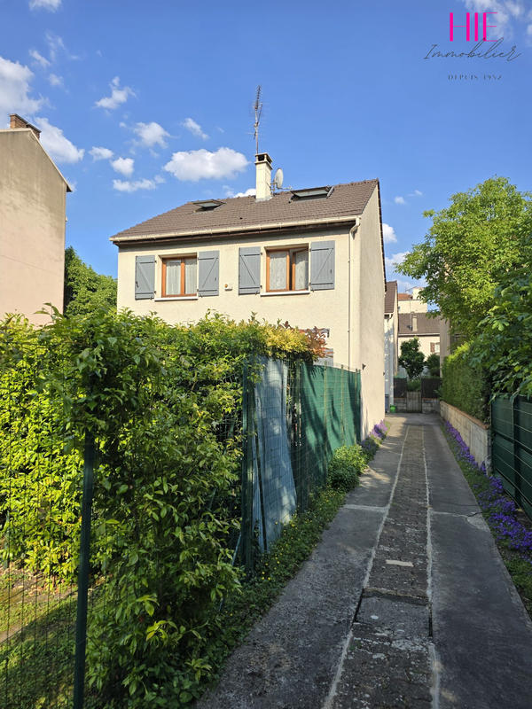 Maison contemporaine - 103 m² - 6 pièces