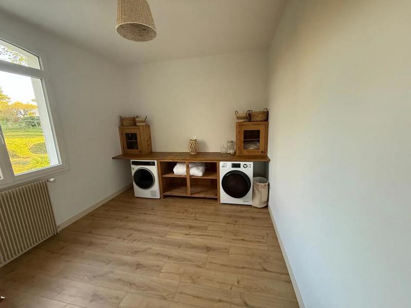 Maison - 360 m² - 12 pièces