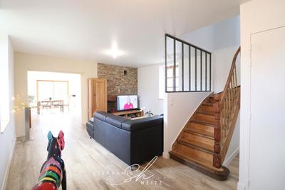 Maison - 128 m² - 8 pièces