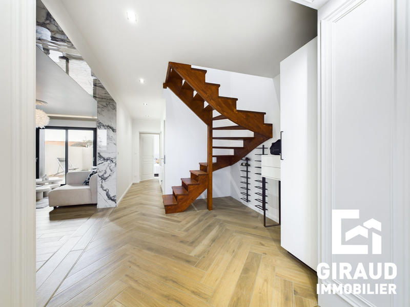 Maison - 108 m² - 6 pièces