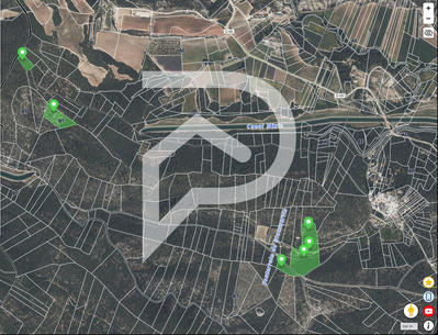 Terrain de loisirs - 46 773 m²