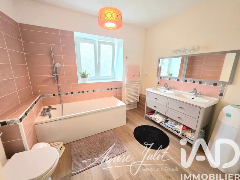 Maison - 103 m² - 6 pièces