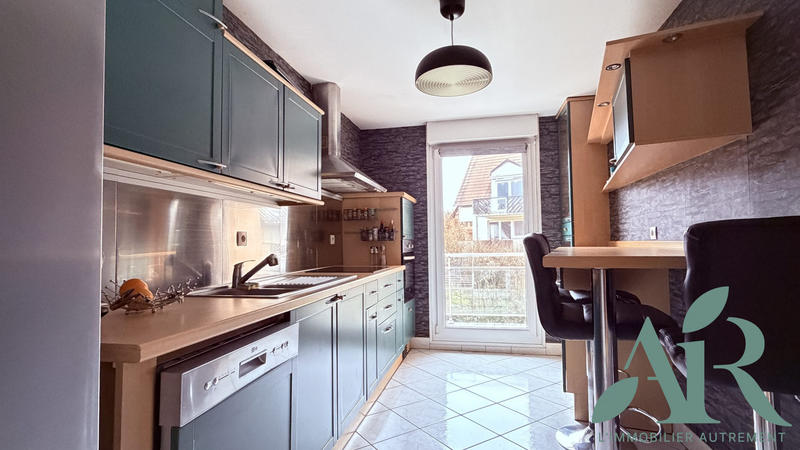 Appartement - 80 m² - 4 pièces