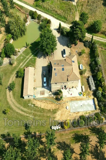 Maison - 329 m² - 10 pièces