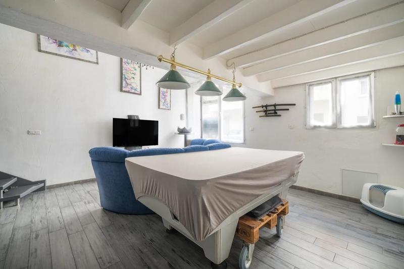 Appartement - 121 m² - 6 pièces