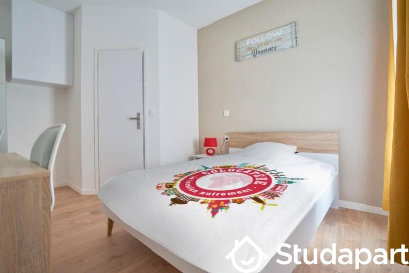 Chambre - 12 m² - 1 pièce