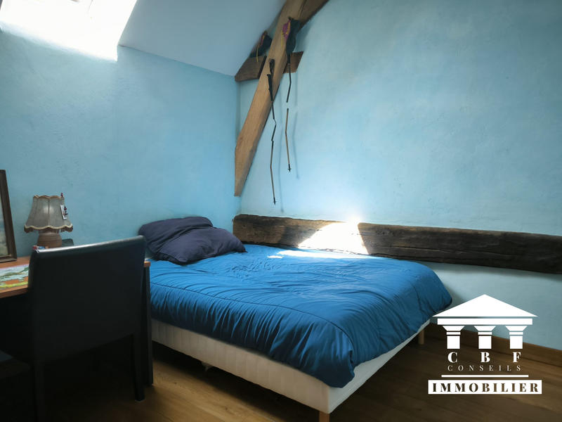 Maison - 172 m² - 9 pièces