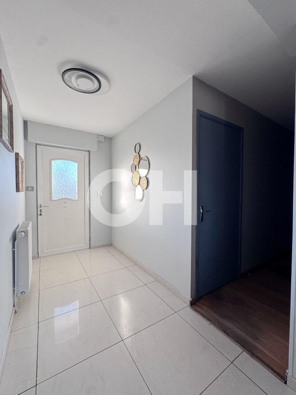 Maison - 140 m² - 6 pièces