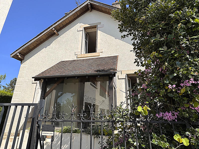 Maison - 144 m² - 8 pièces
