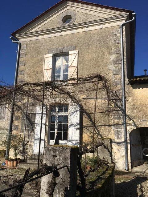 Propriété - 142 m² - 6 pièces