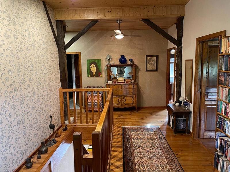 Maison - 270 m² - 7 pièces