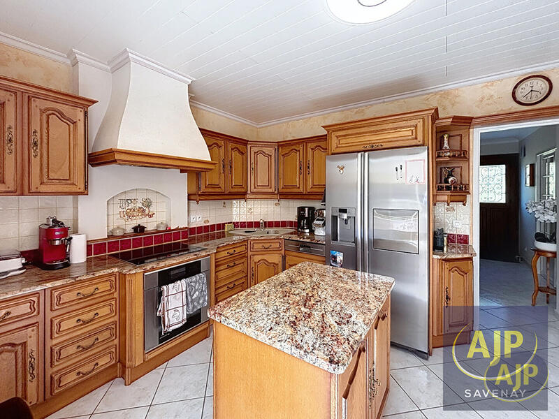 Maison - 140 m² - 7 pièces