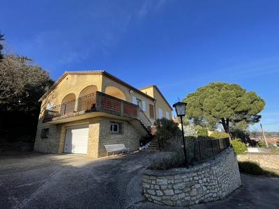 Maison - 228 m² - 9 pièces