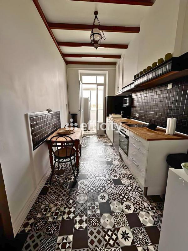 Appartement - 90 m² - 4 pièces