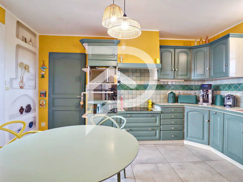 Villa - 164 m² - 8 pièces