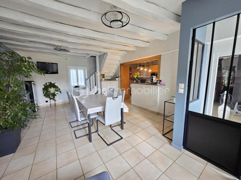 Maison de village - 281 m² - 10 pièces