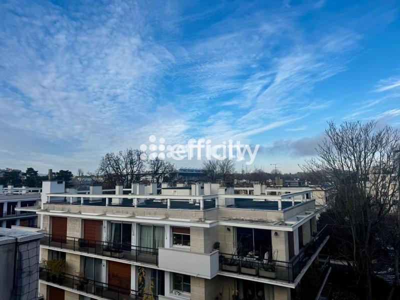 Appartement - 82 m² - 3 pièces