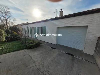 Maison - 80 m² - 5 pièces