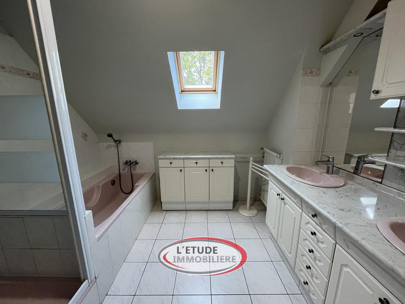 Maison - 104 m² - 6 pièces