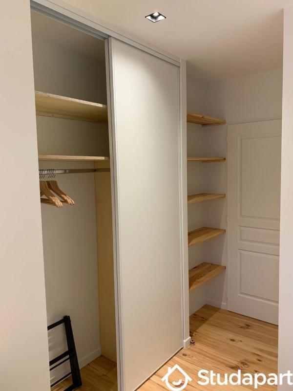 Chambre - 9 m² - 1 pièce