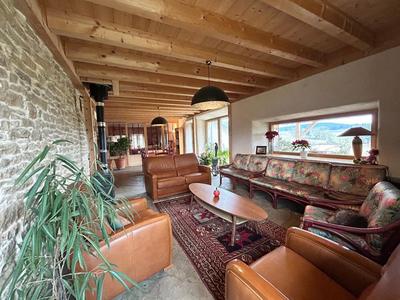 Corps de ferme - 222 m² - 8 pièces