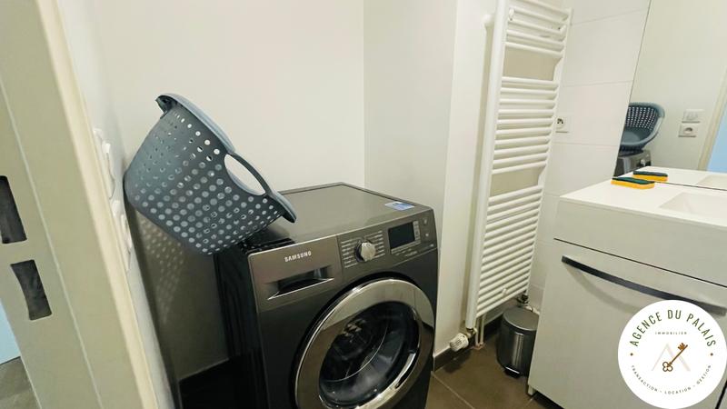 Appartement - 90 m² - 3 pièces