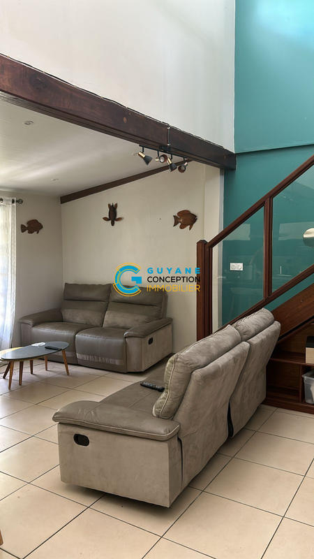 Maison - 136 m² - 7 pièces