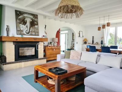 Maison - 150 m² - 6 pièces