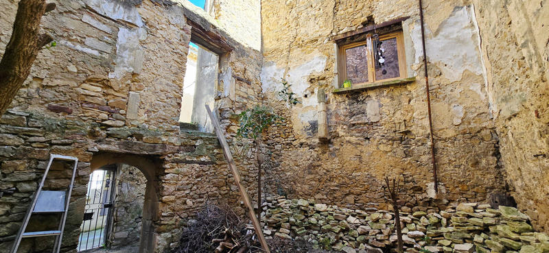 Maison - 98 m² - 3 pièces