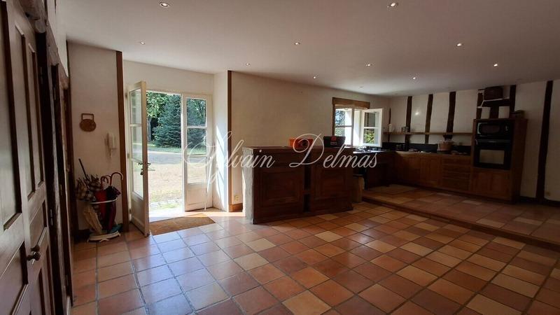 Maison de maîtres - 300 m² - 9 pièces