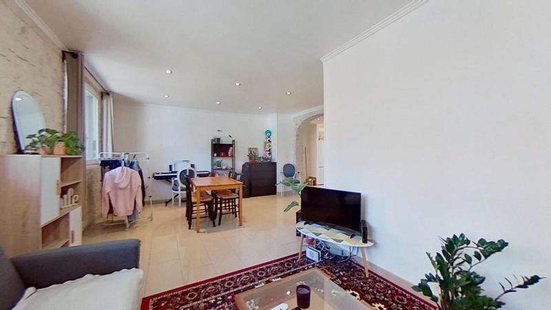 Chambre - 78 m² - 4 pièces