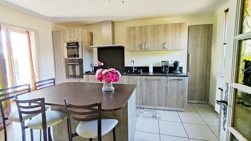 Maison - 168 m² - 7 pièces