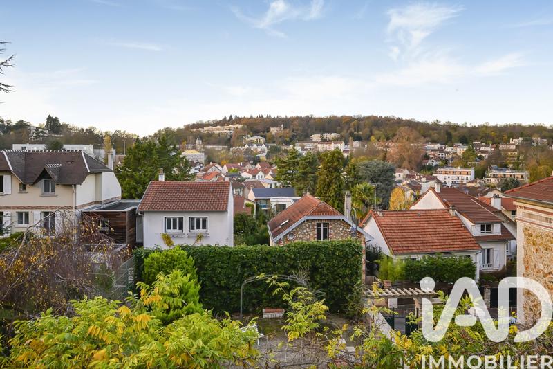 Maison - 180 m² - 7 pièces